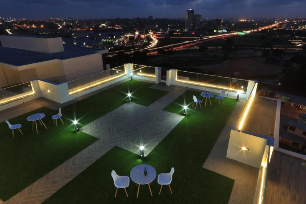 The Gallery Luxury Suites Cpg East Legon Exterior foto