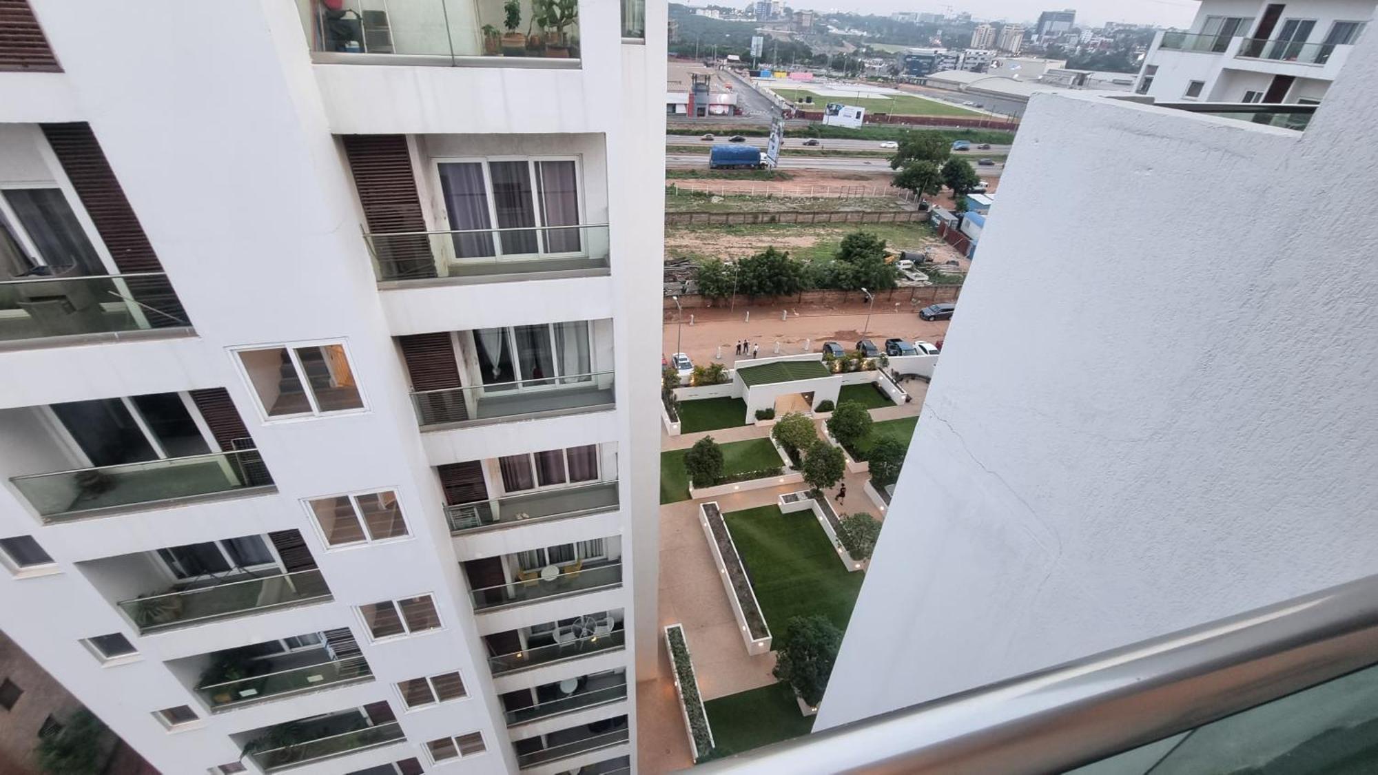 The Gallery Luxury Suites Cpg East Legon Exterior foto